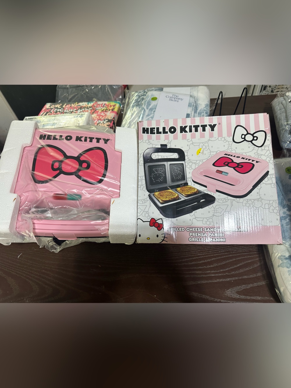 Hello Kitty Pink Panini & Sandwich Grill with Bow Detail